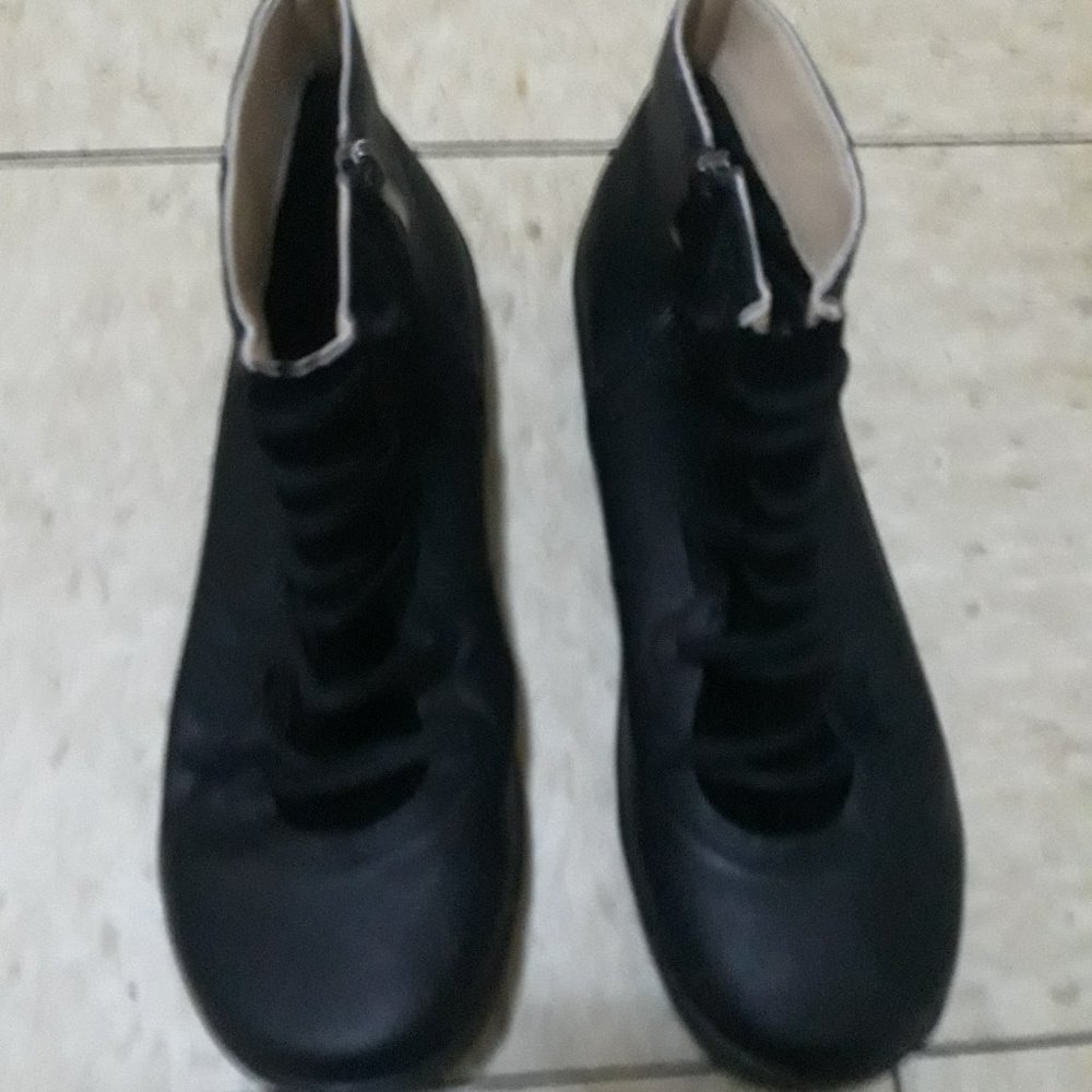 NEW Women's Shoes